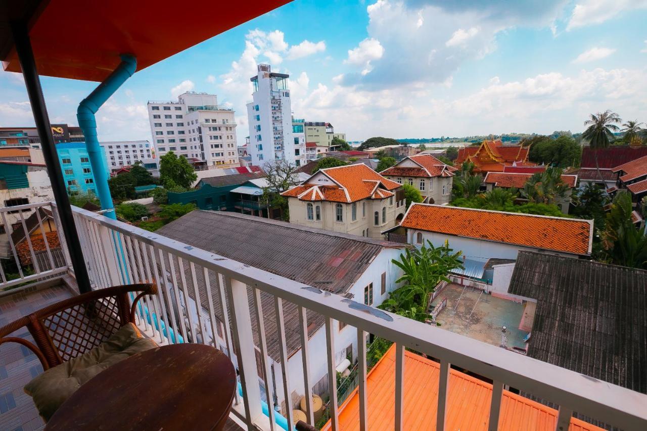 Champion Boutique Hotel Vientiane Exterior photo