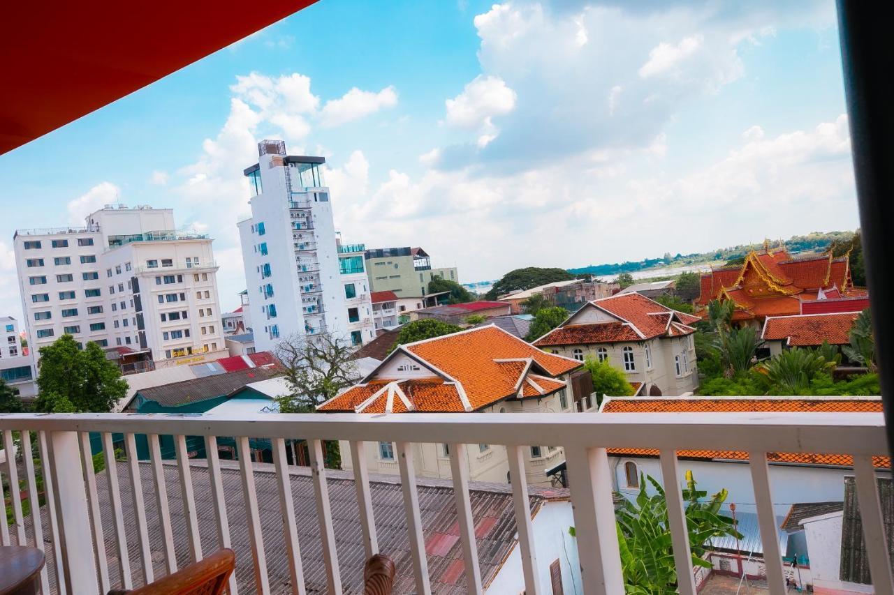 Champion Boutique Hotel Vientiane Exterior photo